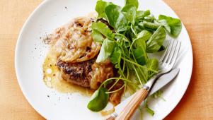 Salisbury Steak in Onion Gravy