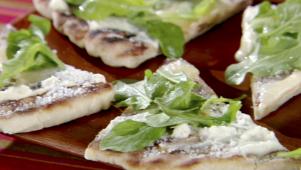 Bobby's Grilled Pizza Bianca