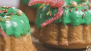 Extra Sweet: Mini Bundt Cake Wreaths