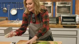 Meet the Awful Celebrity Cooks