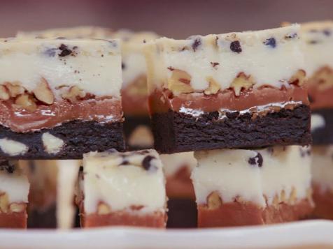 Cookies and Cream Caramel Layer Bars