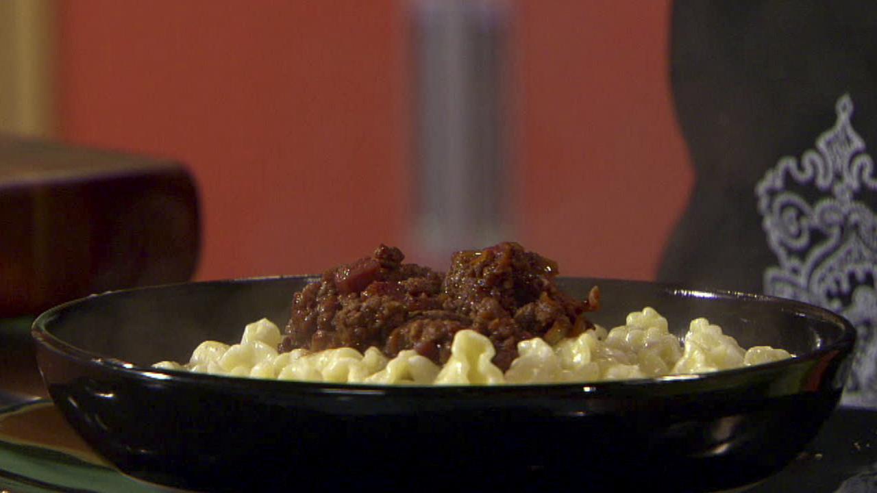 Rachael's Two-Sauce Lasagnas