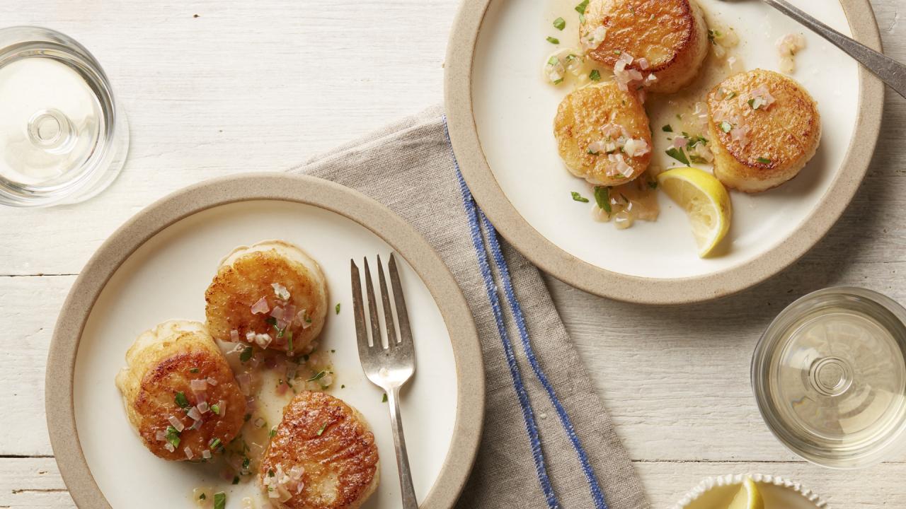 Ina's Scallops Provencal