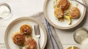 Ina's Scallops Provencal