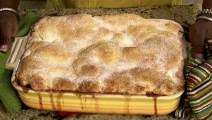 The Neelys' Peach Cobbler