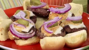Sliders With Chipotle Mayo