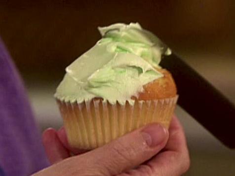 Magnolia's Vanilla Cupcakes