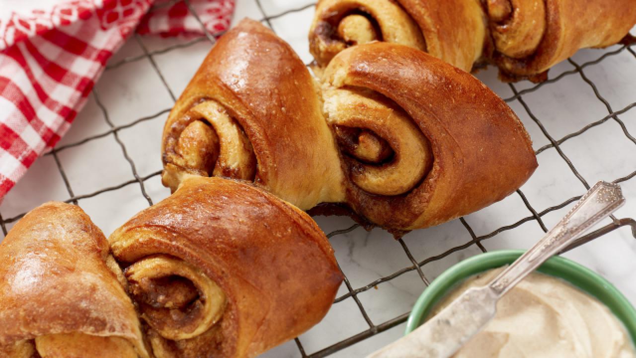 Cinnamon Roll Bread
