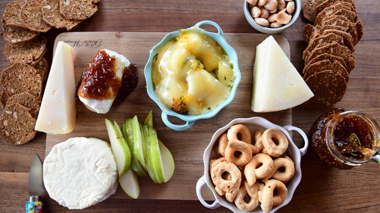 Baked Fontina Cheese Board
