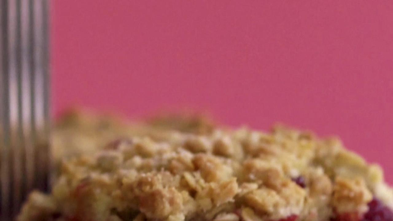 Raspberry Crumble Bar Recipe