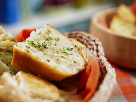 Sunny's Cushy and Crispy Garlic Bread