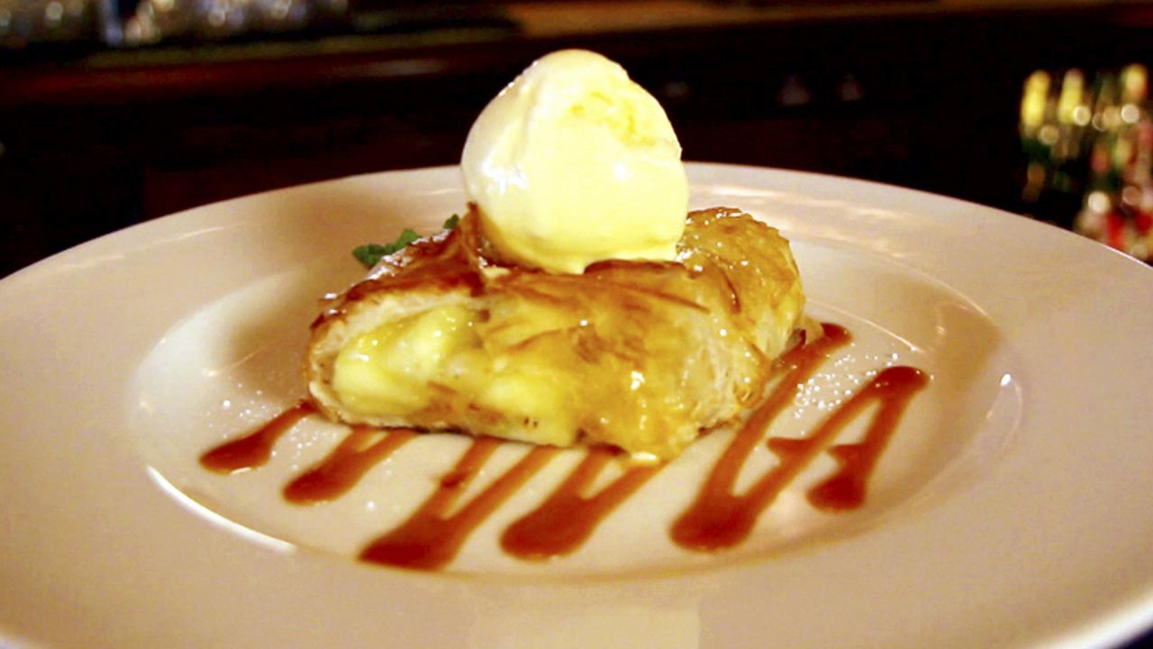 Berghoff Apple Strudel