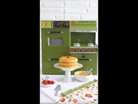 Toy Oven Pineapple Upside-Down Cake