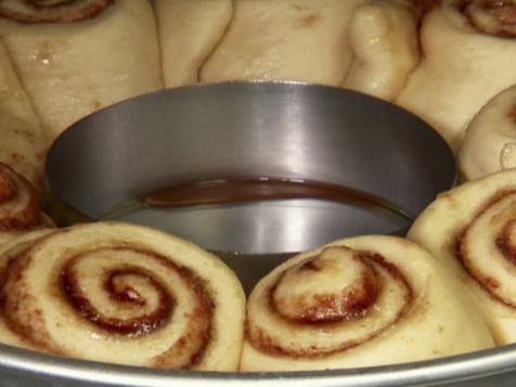 Cinnamon Roll Wreath