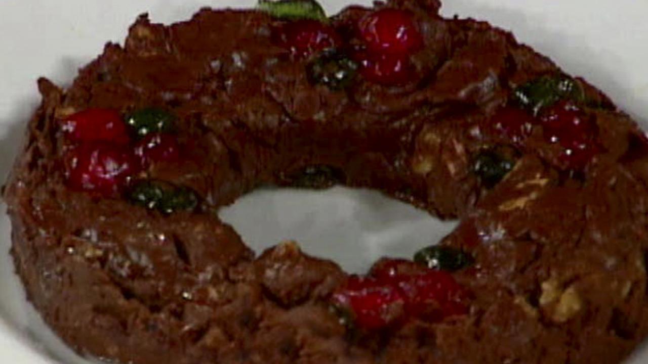 Five-Minute Fudge Wreath