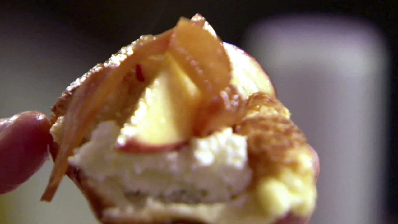 Popovers With Ricotta & Apple