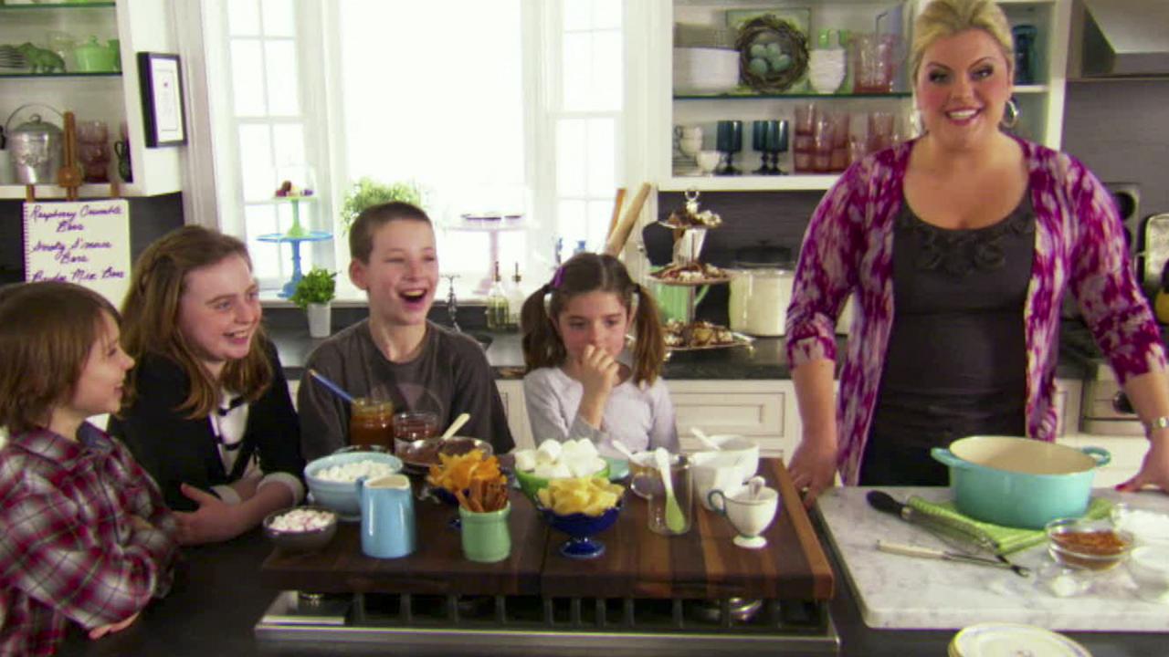 Kid-Friendly Hot Cocoa Bar