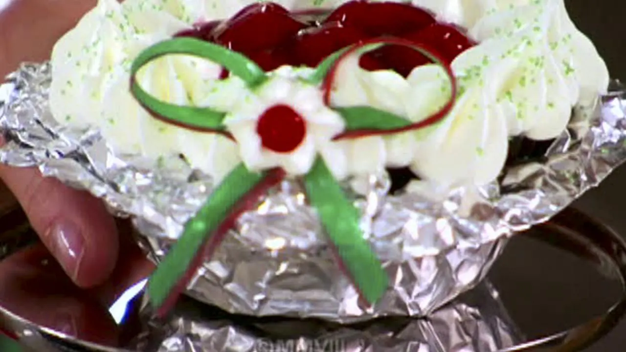 Holiday Wreath Cupcakes