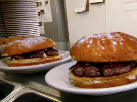 Burgers & Blueberry BBQ Sauce