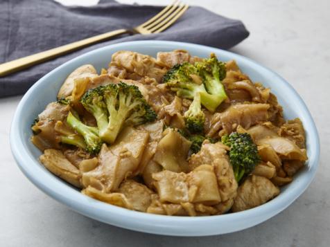 Pad See You with Chicken