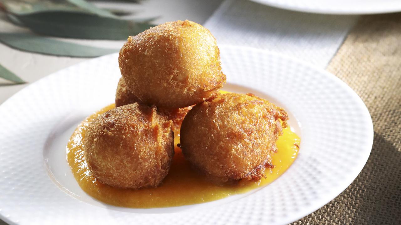 Puff Puff with Mango-Papaya Sauce