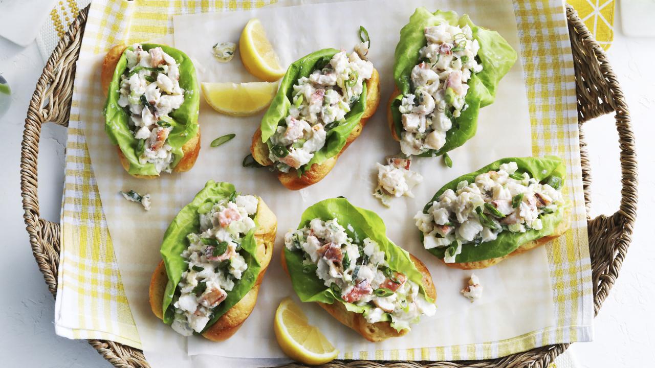 Kardea's Buttery Lobster Rolls