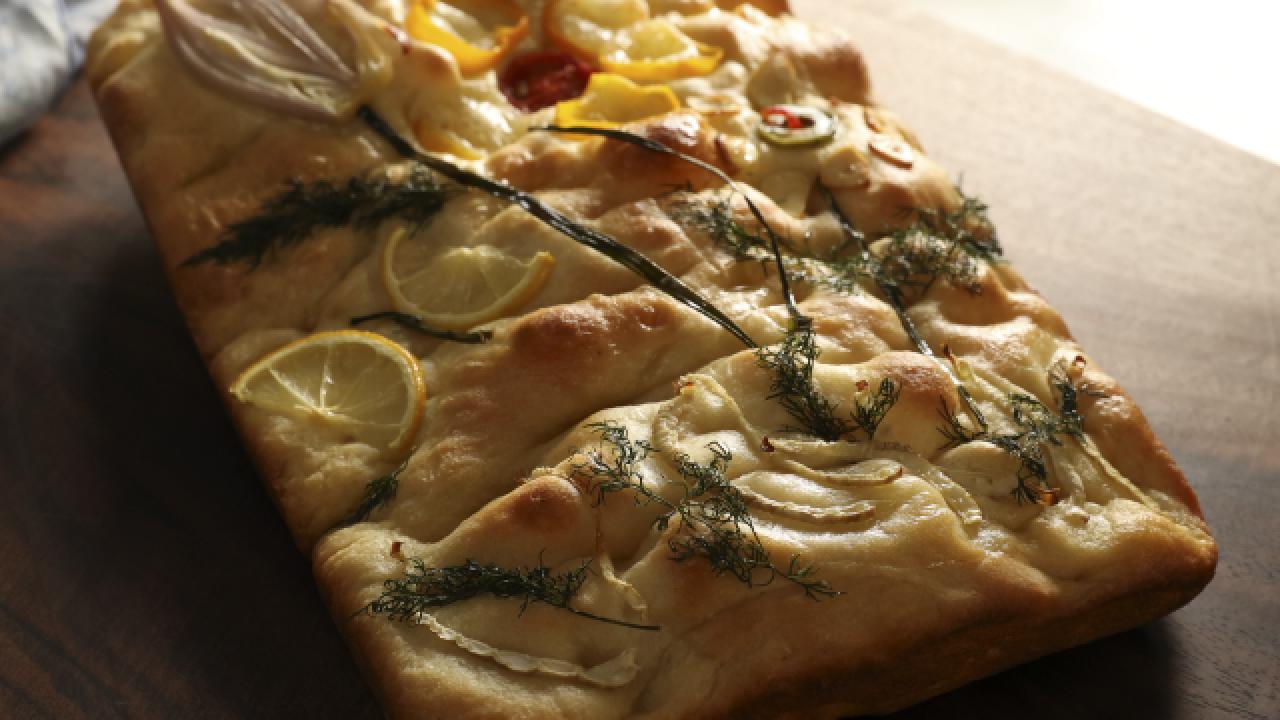 Easy Focaccia Garden Bread