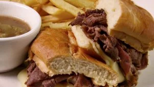 Juicy Beef Dip Sandwich