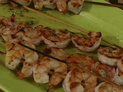 Grilled Shrimp in Lettuce Leaf