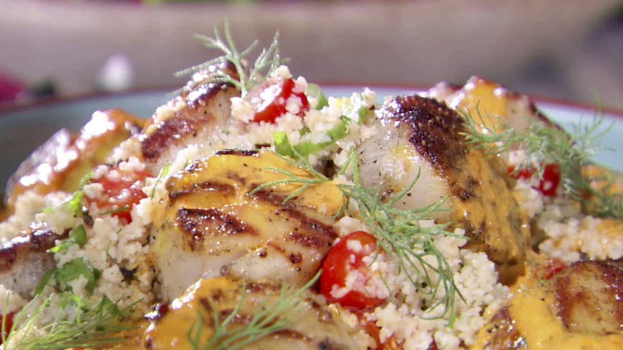 Bobby Flay Makes Grilled Sea Scallops and Cracked Wheat Salad