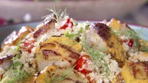 Bobby Flay Makes Grilled Sea Scallops and Cracked Wheat Salad