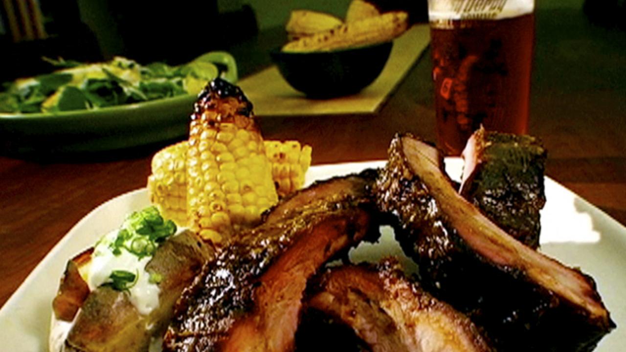 Tomatillo-Glazed Pork Ribs