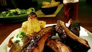 Tomatillo-Glazed Pork Ribs