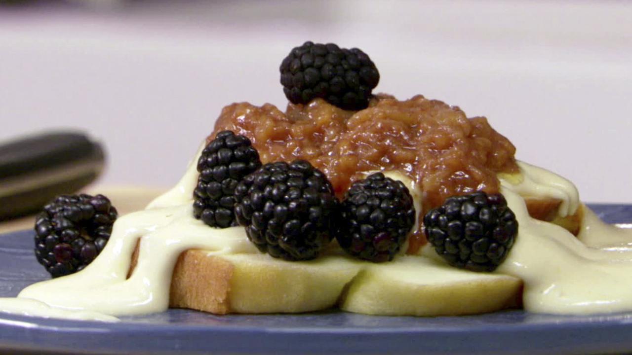 Pound Cake With Guava Compote