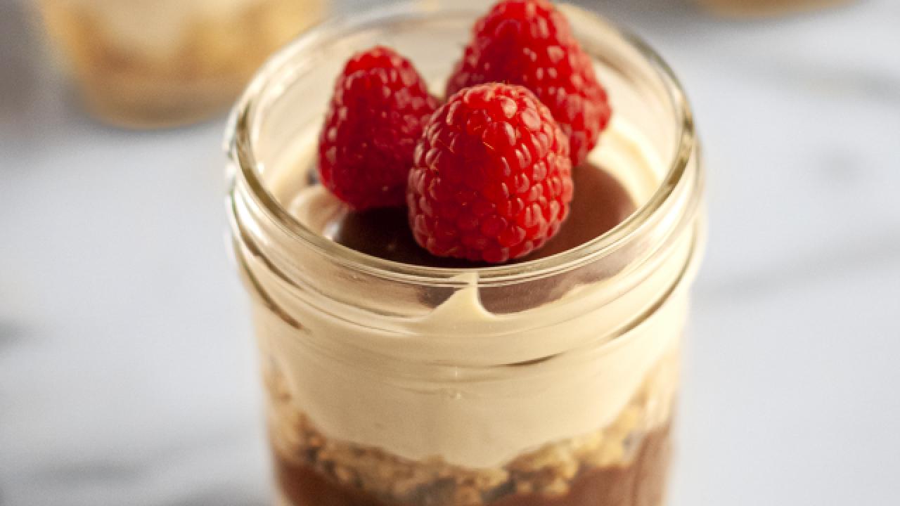 Tiramisu Cheesecake Cups