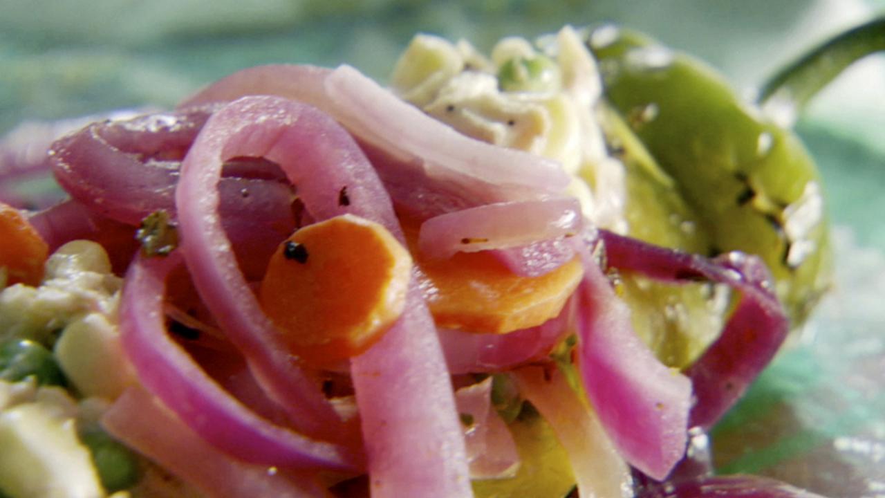 Chilled Tuna-Stuffed Chiles