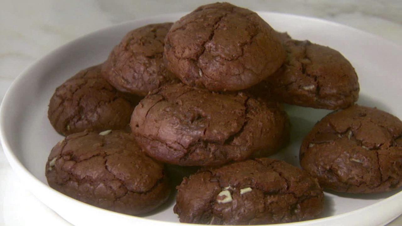 Giada's Mint Chocolate Cookies