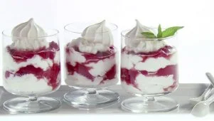 Creamy Strawberry Parfaits