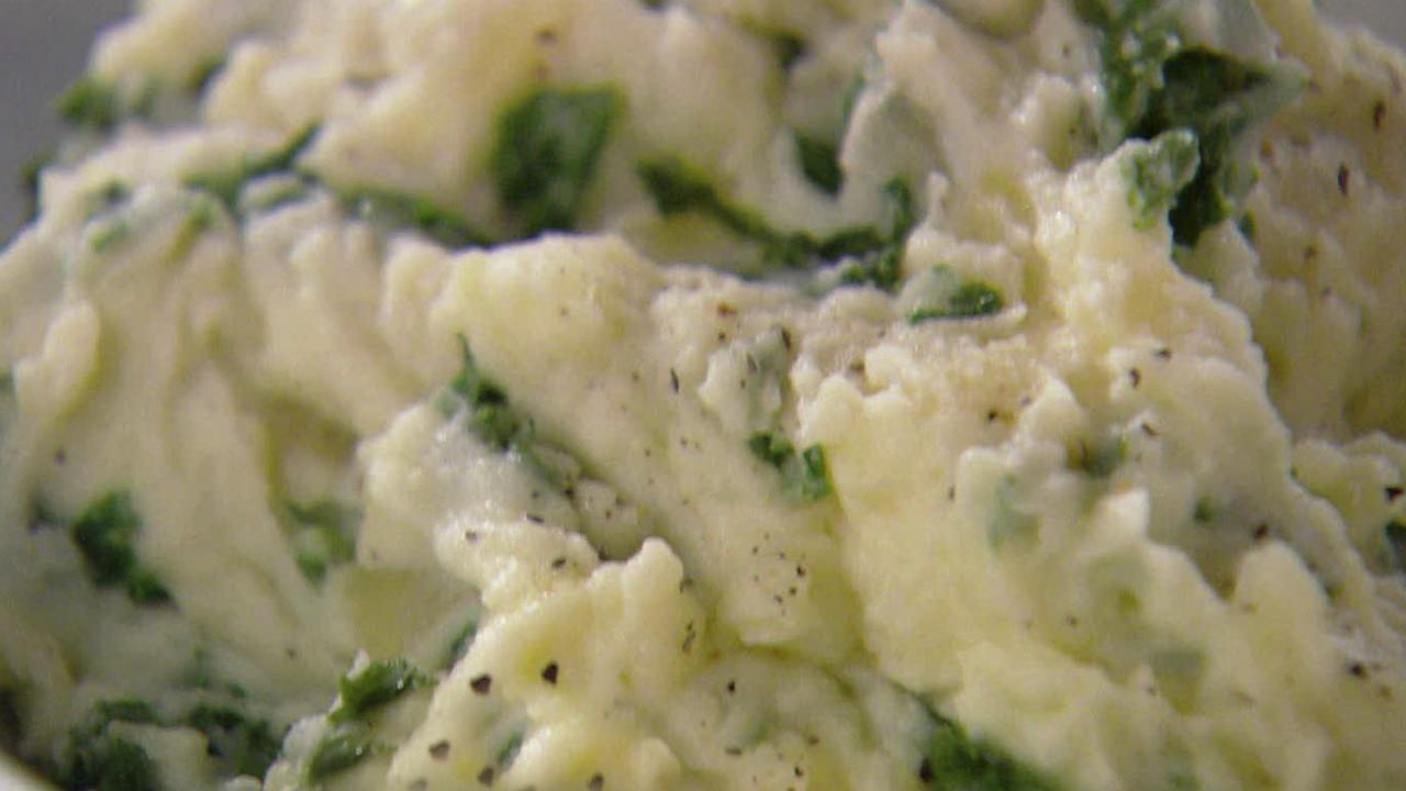 Creamy Mashed Potatoes-n-Kale