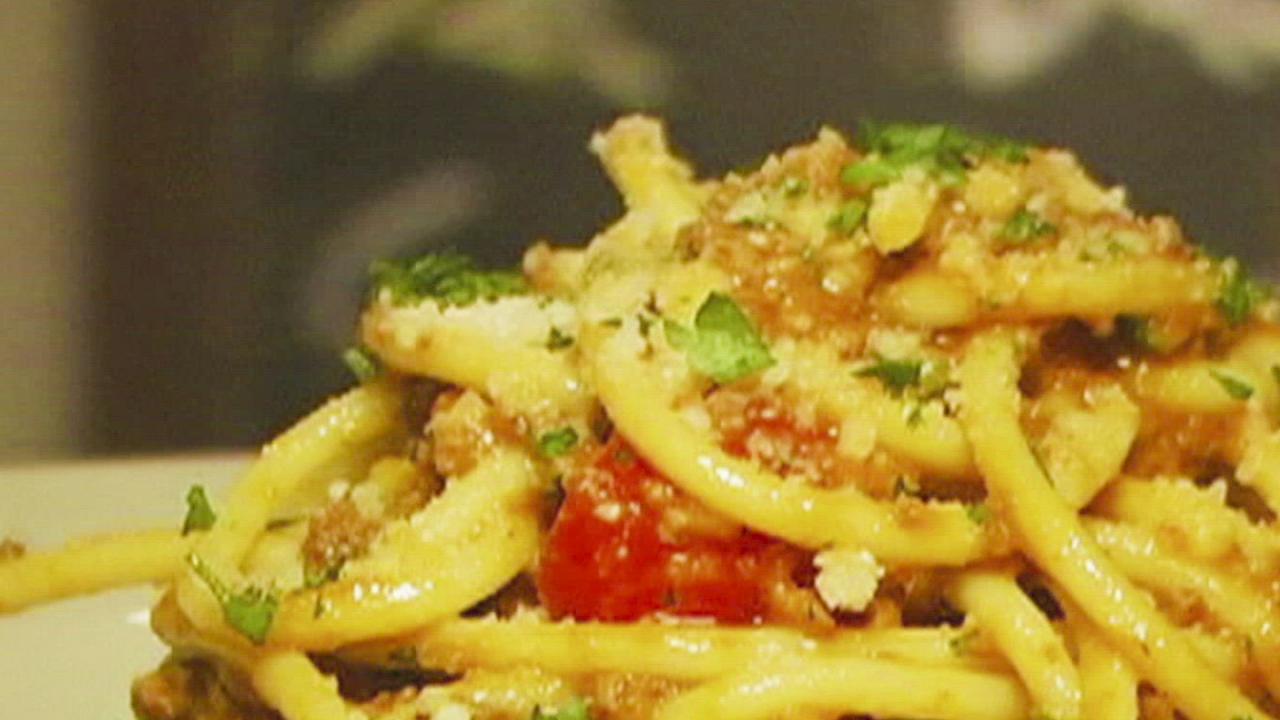 Ina Garten: Pasta Bolognese