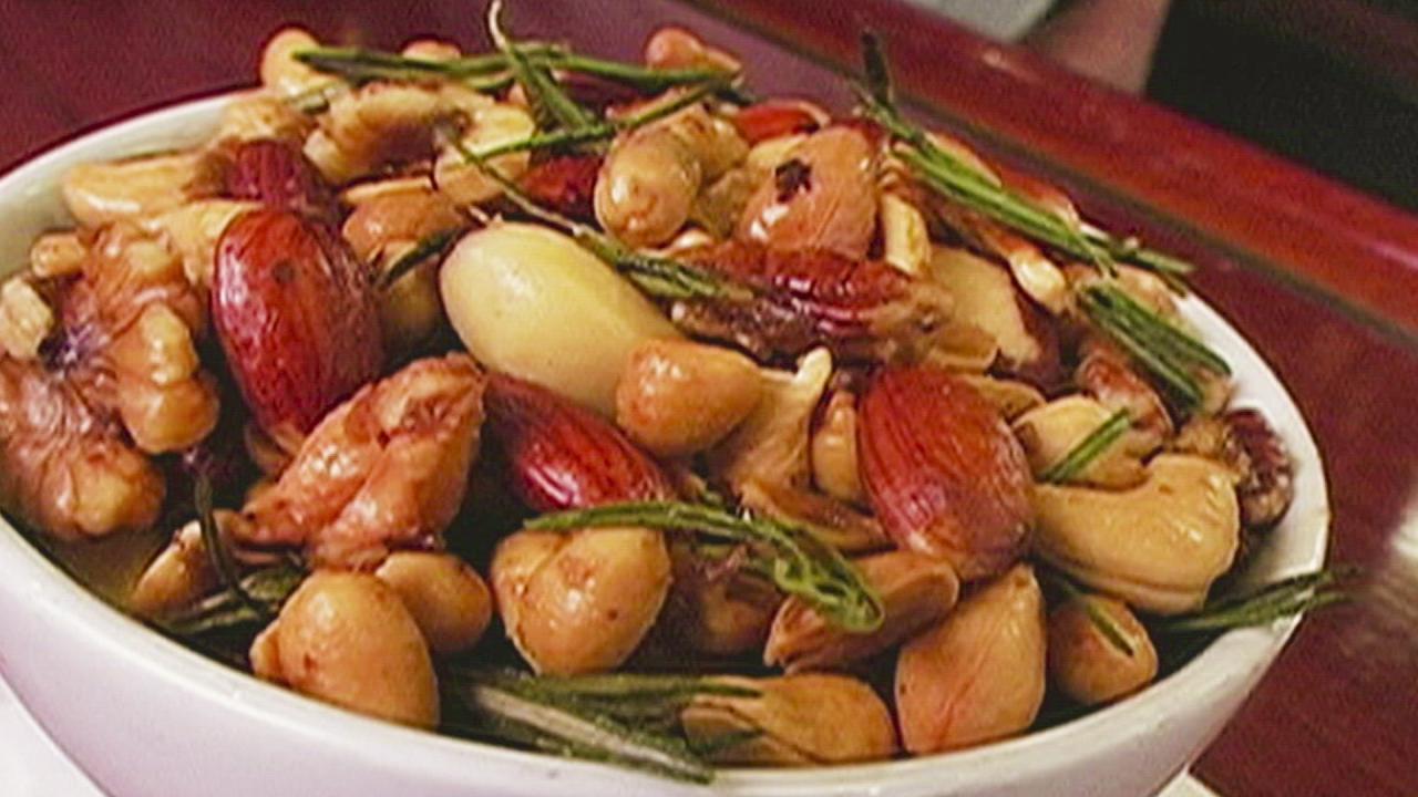 Giada De Laurentiis: Bar Nuts