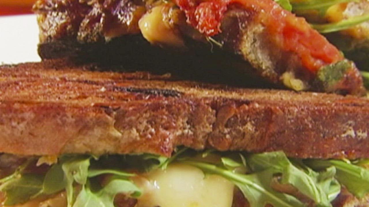 Grilled Cheese With Short Ribs