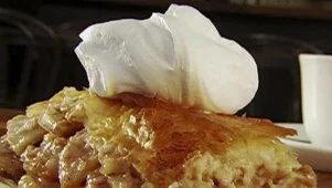 Aida Mollencamp: Apple Strudel