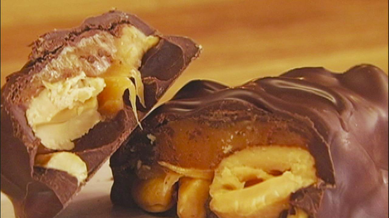 Alex G: Dark Chocolate Dixies