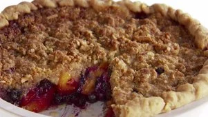 Peach-Blueberry Crumb Pie