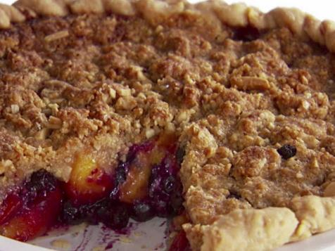 Peach-Blueberry Crumb Pie