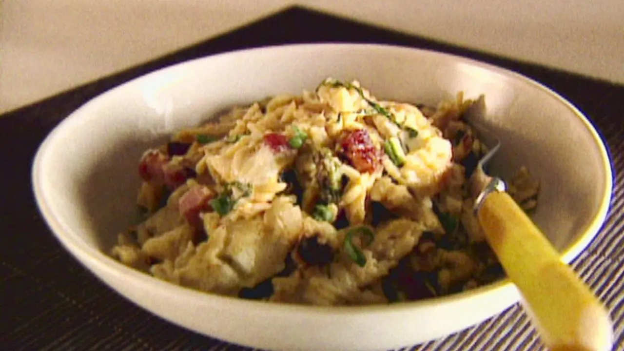 Italian Egg and Pasta Scramble