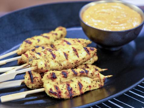 Chicken Satay with Peanut Sauce