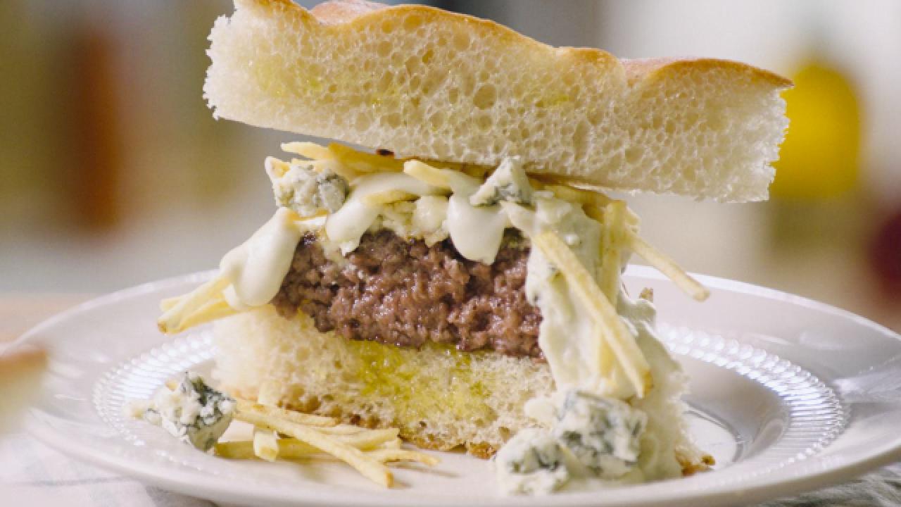 Blue Cheese Fondue Burger with Crunchy Potato Sticks
