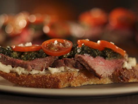 Filet Mignon Crostini